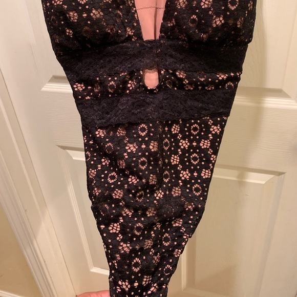 Body suite size 3XL gently used - Picture 3 of 6